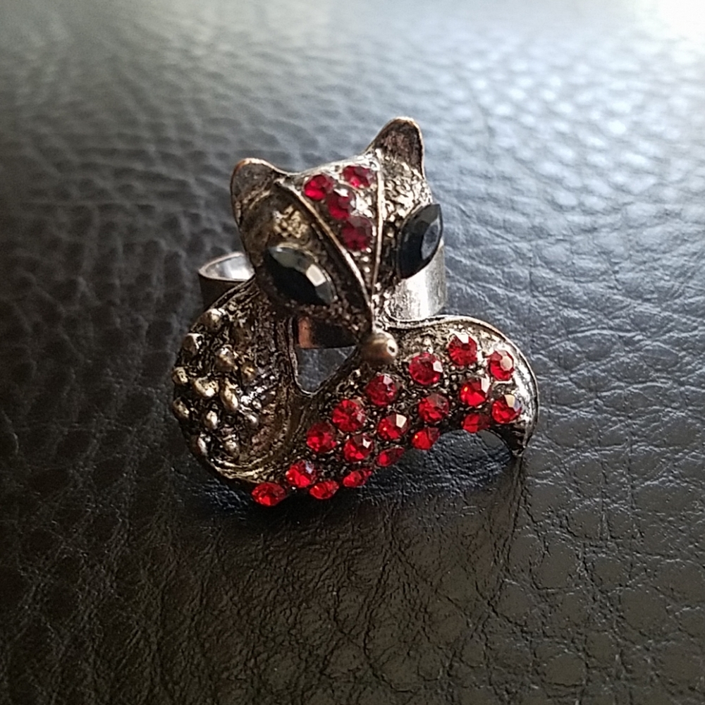 Adjustable fox ring